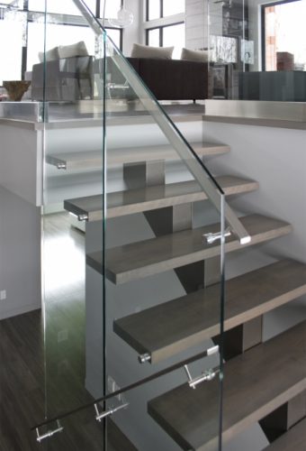 стекло на коннекторах